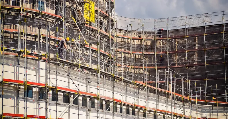 Travaux déductibles : la frontière entre entretien et amélioration